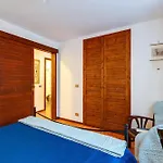 Holiday home Viola *